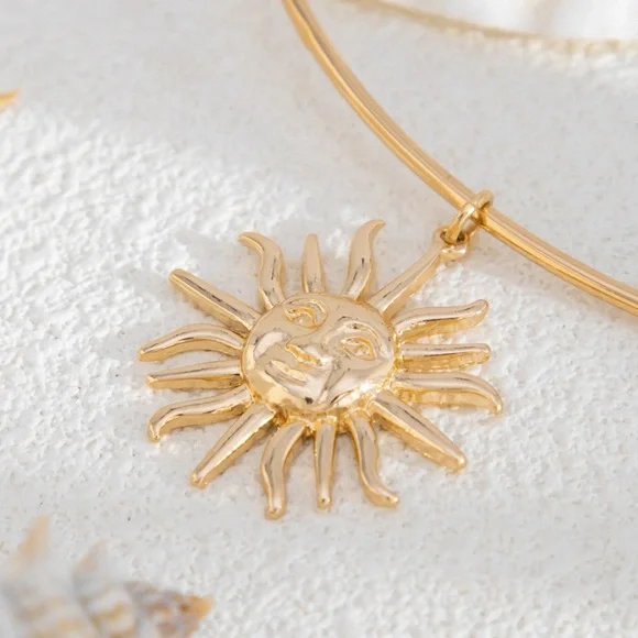 New Trendy Gold Sun Pendant Choker Necklace Statement Collar Boho Jewelry Chunky